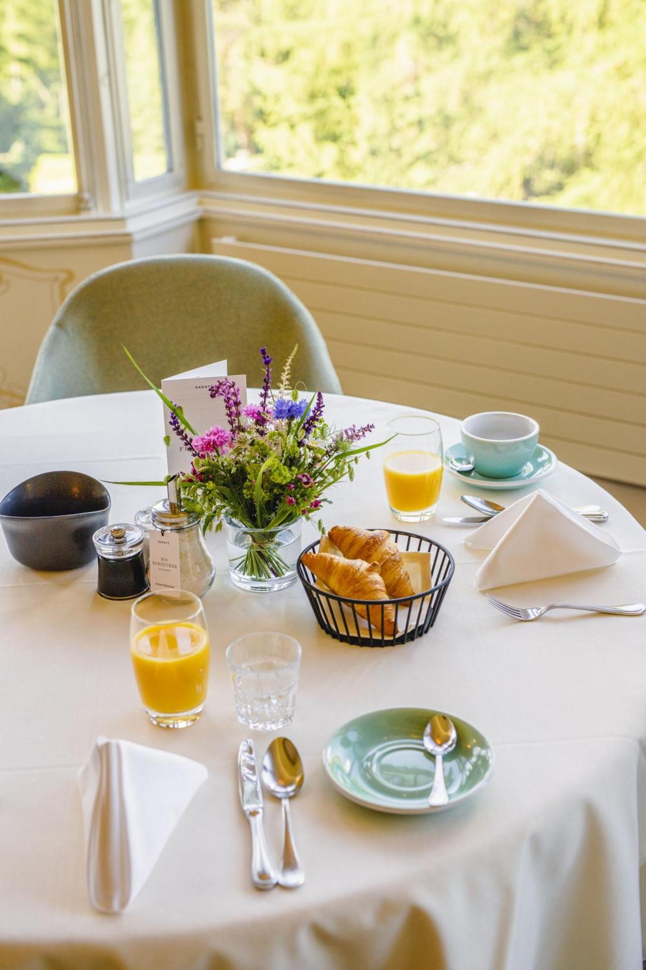 Hotel Saratz 폰트레시나 외부 사진